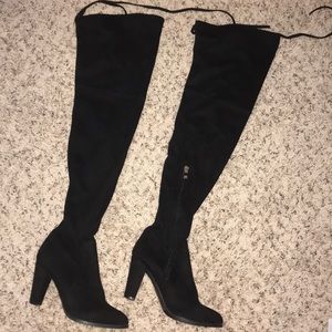 Over the Knee black boots🖤